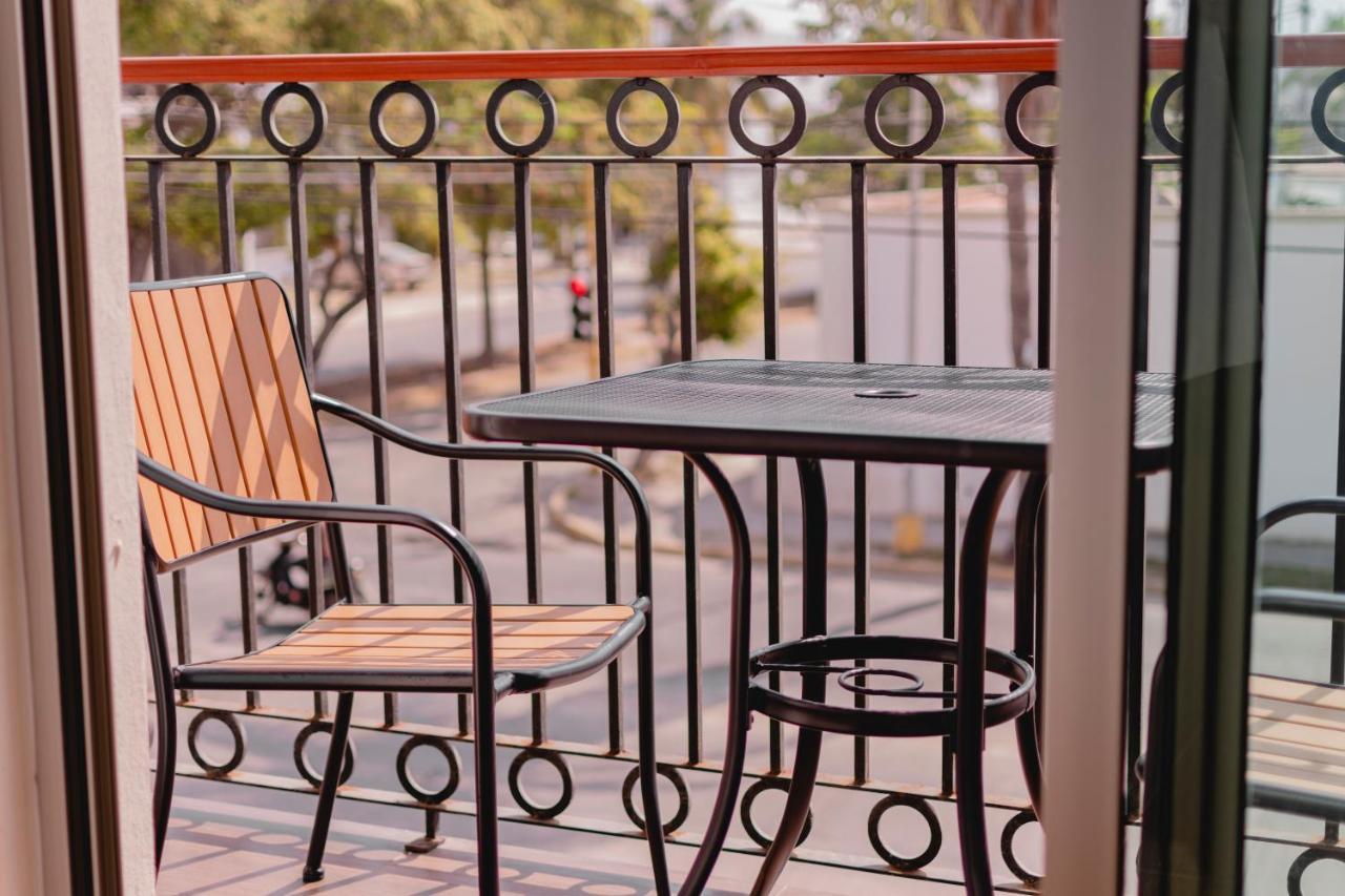 La Lola Hotel&Suites Mazatlán Exteriér fotografie